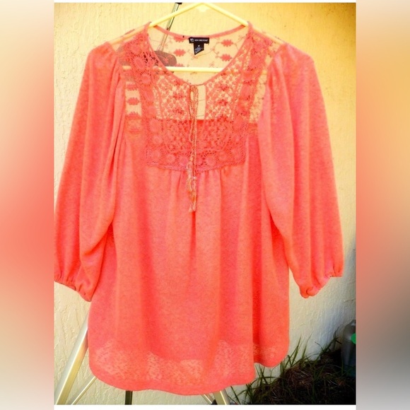 new directions Tops - NEW DIRECTIONS CROCHET LACE TASSEL LIGHTWEIGHT PEACH CORAL BLOUSE WOMEN SIZE L